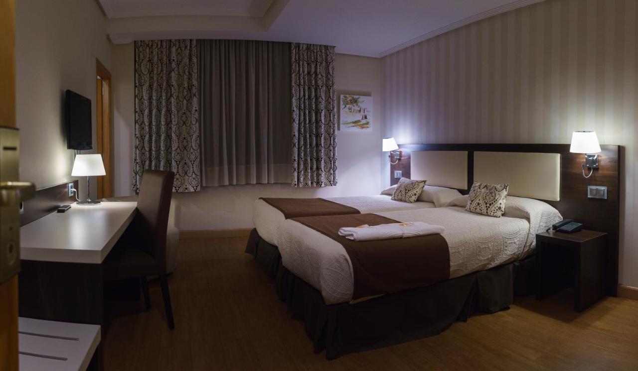 Hospedium Hotel Triana Miajadas Dış mekan fotoğraf