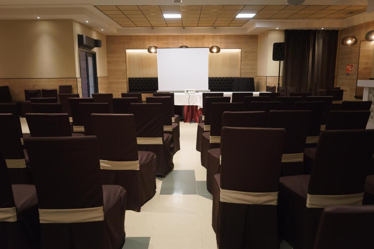 Hospedium Hotel Triana Miajadas Dış mekan fotoğraf