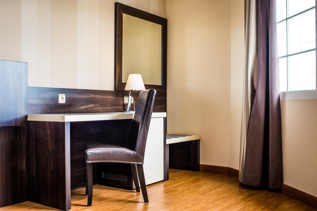 Hospedium Hotel Triana Miajadas Dış mekan fotoğraf